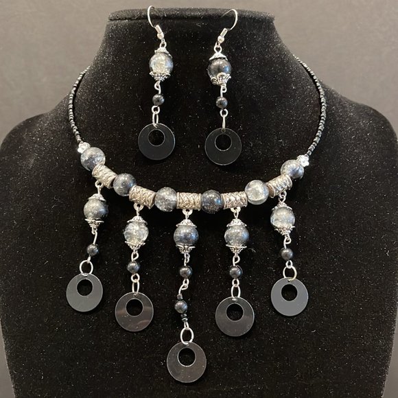 Elegant Necklace With Earrings Set - Picture 1 of 5